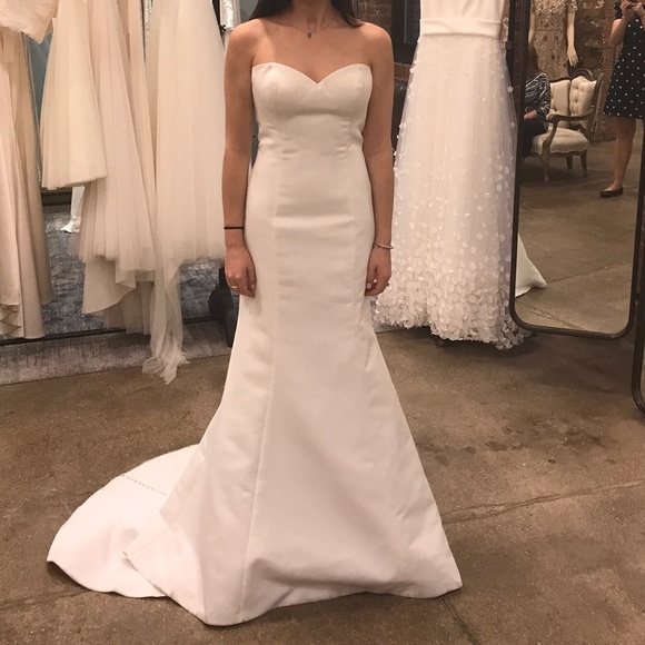 trendy black clothes